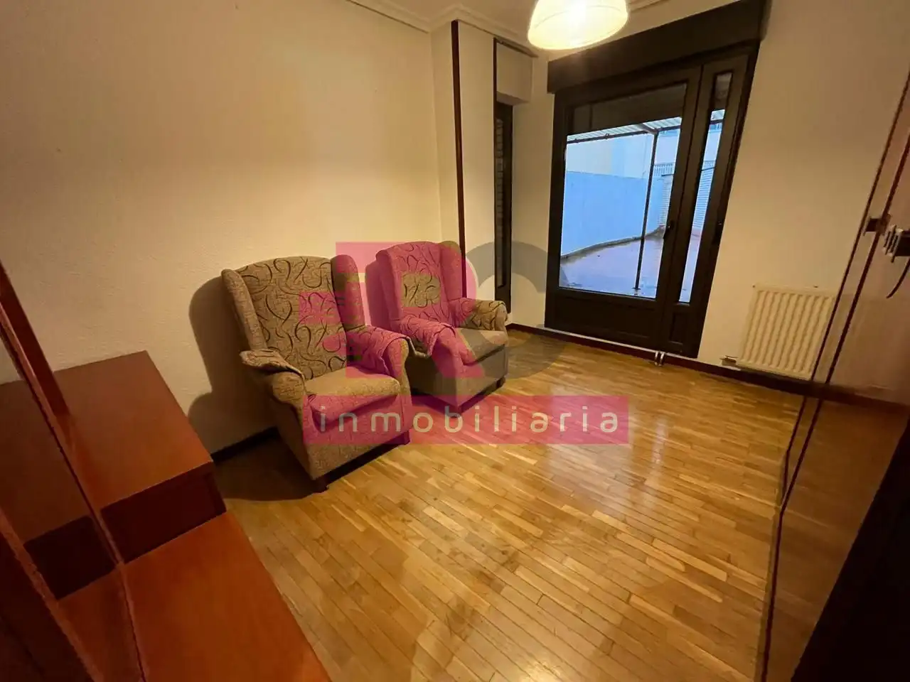 Sala de estar de Piso en venta en Salamanca con Calefacción y Parquet
