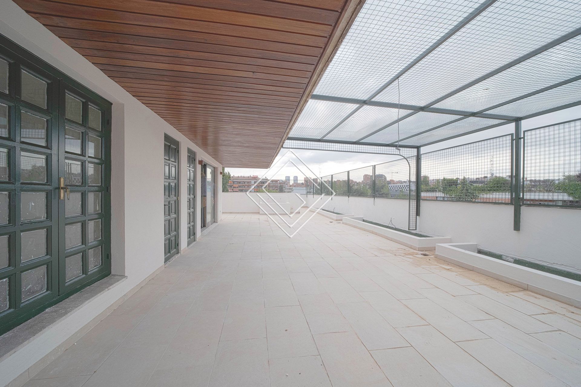 Terrassa de Àtic de lloguer en  Madrid Capital amb Aire condicionat, Calefacció i Terrassa