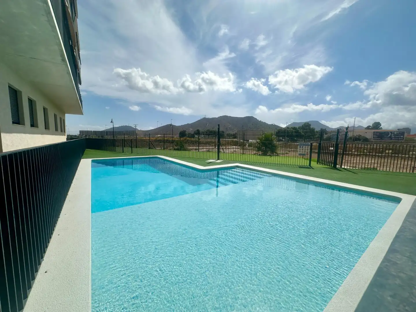 Piscina de Pis en venda en Cartagena amb Aire condicionat, Jardí privat i Balcó