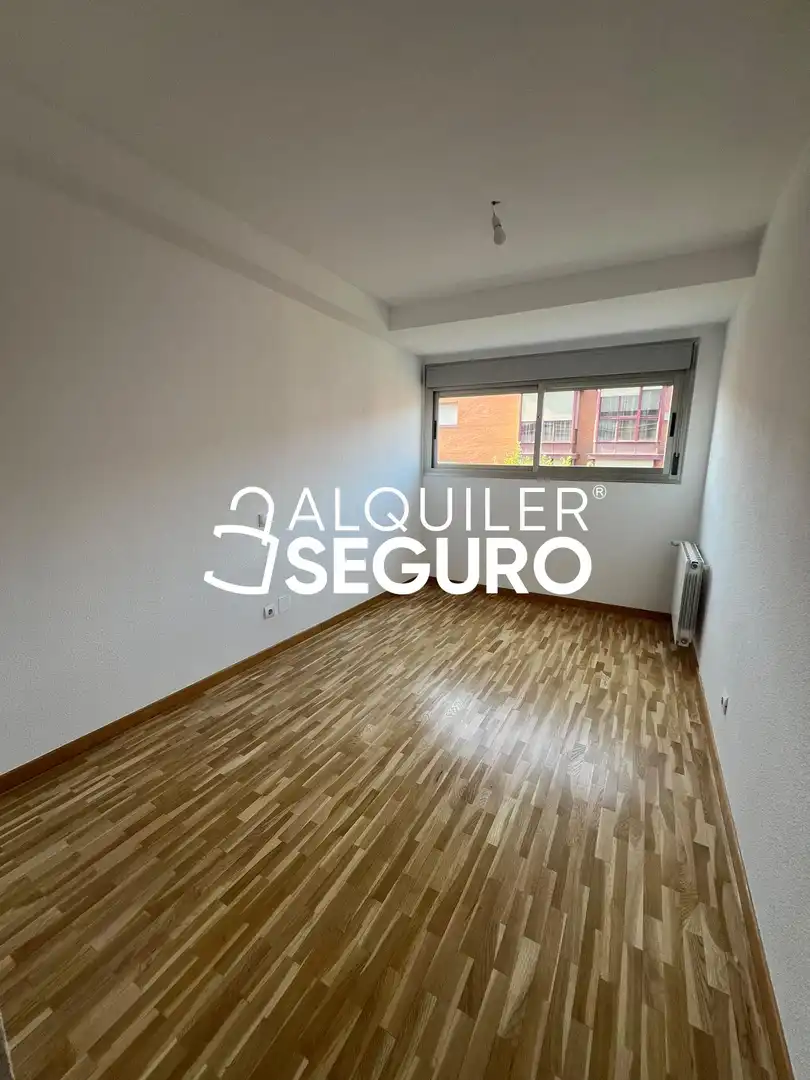 Schlafzimmer von Wohnung zur Miete in Madrid mit Klimaanlage, Heizung und Terrasse
