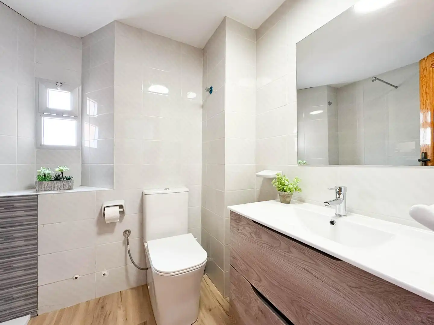 Baño de Apartamento de alquiler en Playa de Gandia