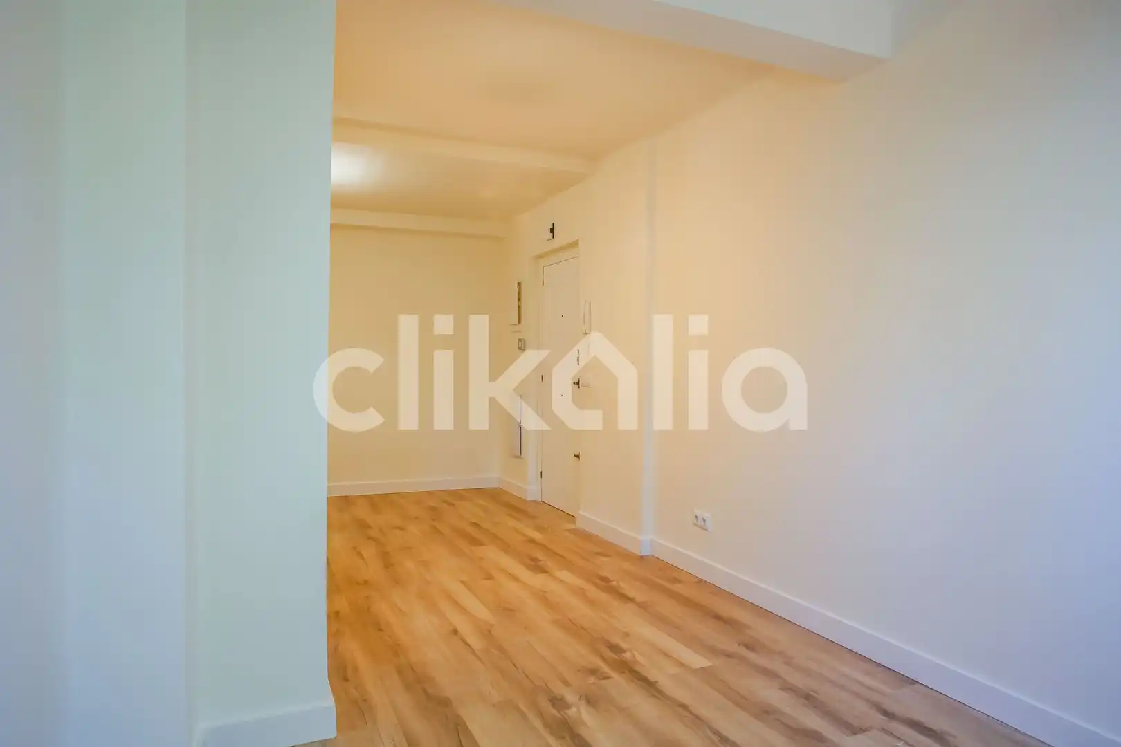 Flat for rent in Madrid  with Heating and Terrace