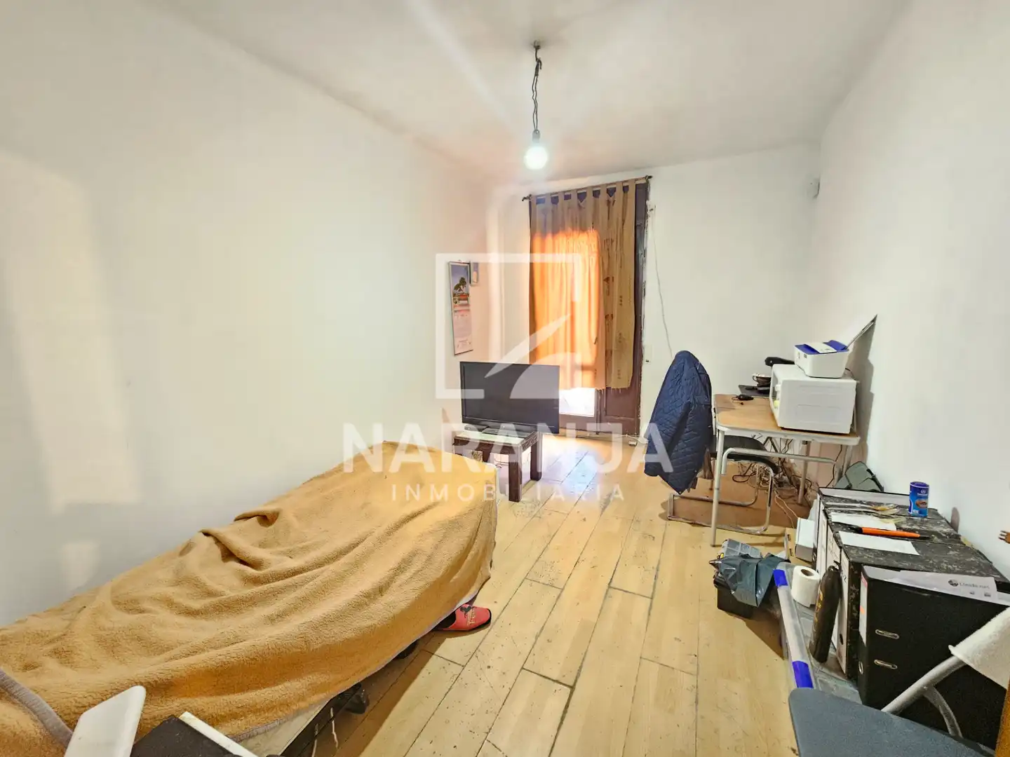 Habitación de Piso en venta en Barcelona con Balcón