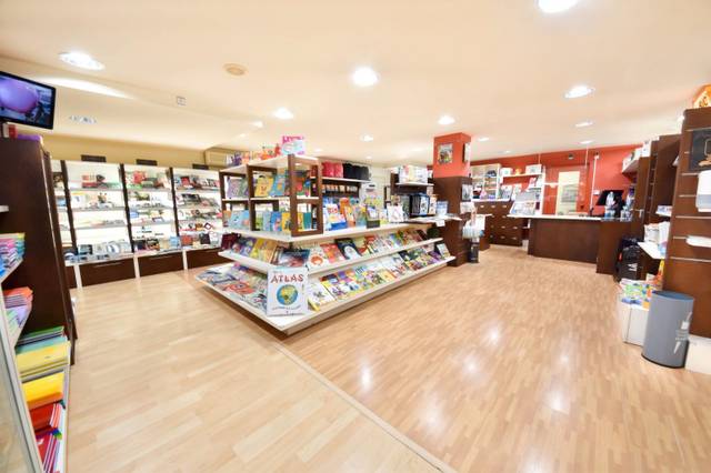 Local comercial en Venta en Sant Hipòlit de Voltregà