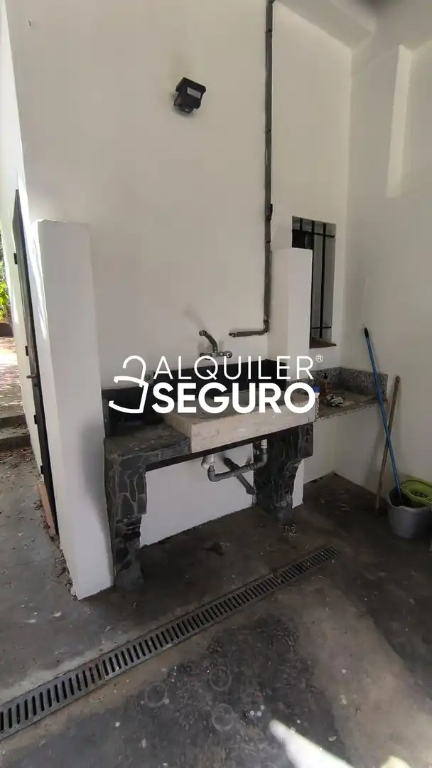 Baño de Casa o chalet de alquiler en Almensilla con Trastero, Piscina y Amueblado