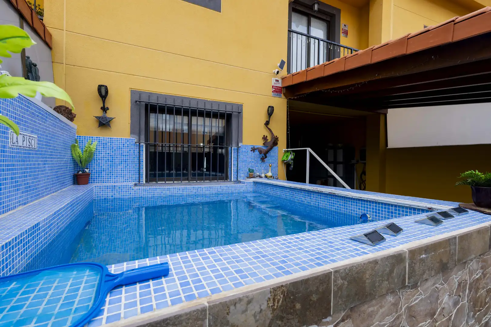 Piscina de Casa adosada en venda en Santa Cruz de Tenerife amb Jardí privat, Terrassa i Piscina