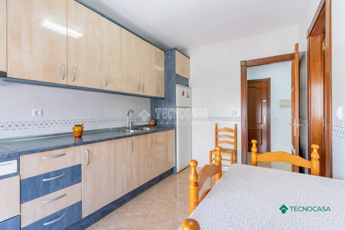 Küche von Wohnung zum Verkauf in Vícar mit Klimaanlage, Heizung und Terrasse