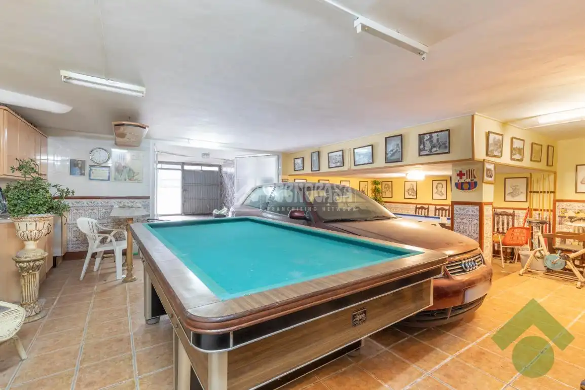 Casa adosada en venta en Ogíjares con Aire acondicionado, Calefacción y Trastero