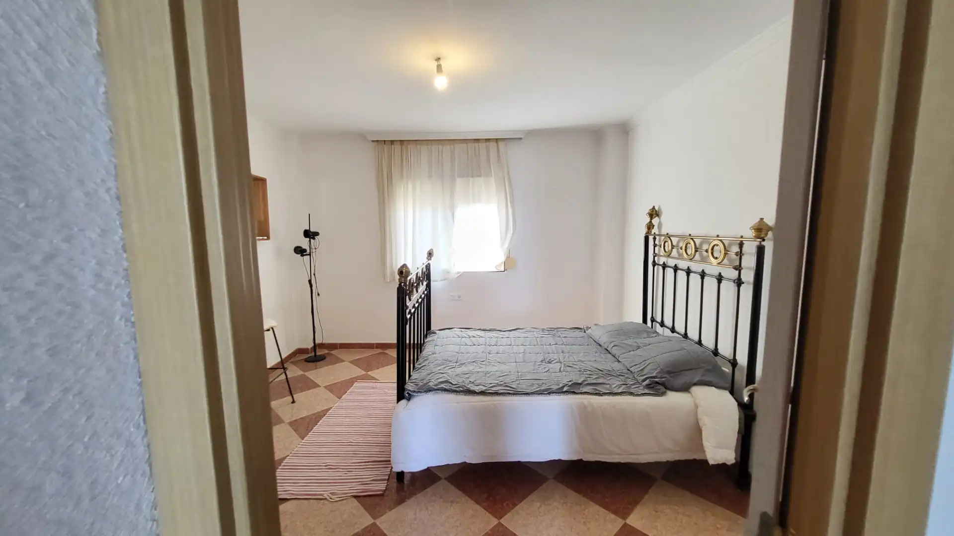 Dormitori de Casa adosada en venda en Rincón de la Victoria amb Terrassa, Traster i Moblat