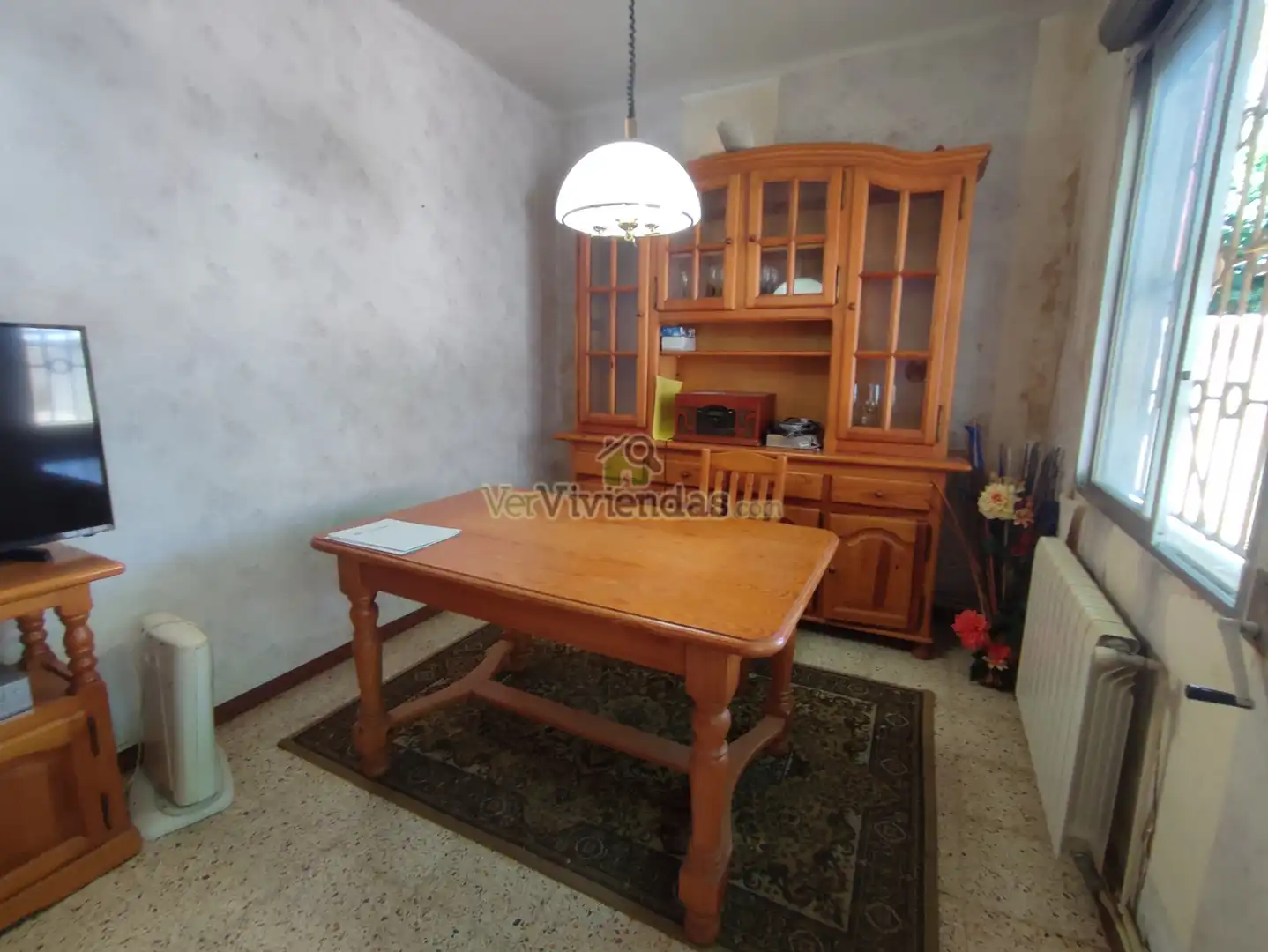 Menjador de Casa o xalet en venda en Sant Andreu de la Barca amb Calefacció, Jardí privat i Terrassa