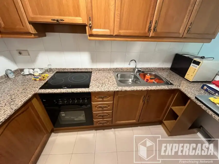 Cuina de Pis de lloguer en Valencia amb Aire condicionat i Calefacció