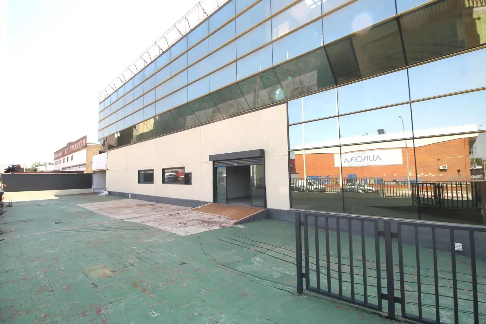 Industrial building to rent in Los Olivos - Los Ángeles