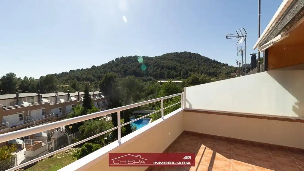Terrasse von Einfamilien-Reihenhaus zur Miete in Náquera mit Heizung, Privatgarten und Terrasse