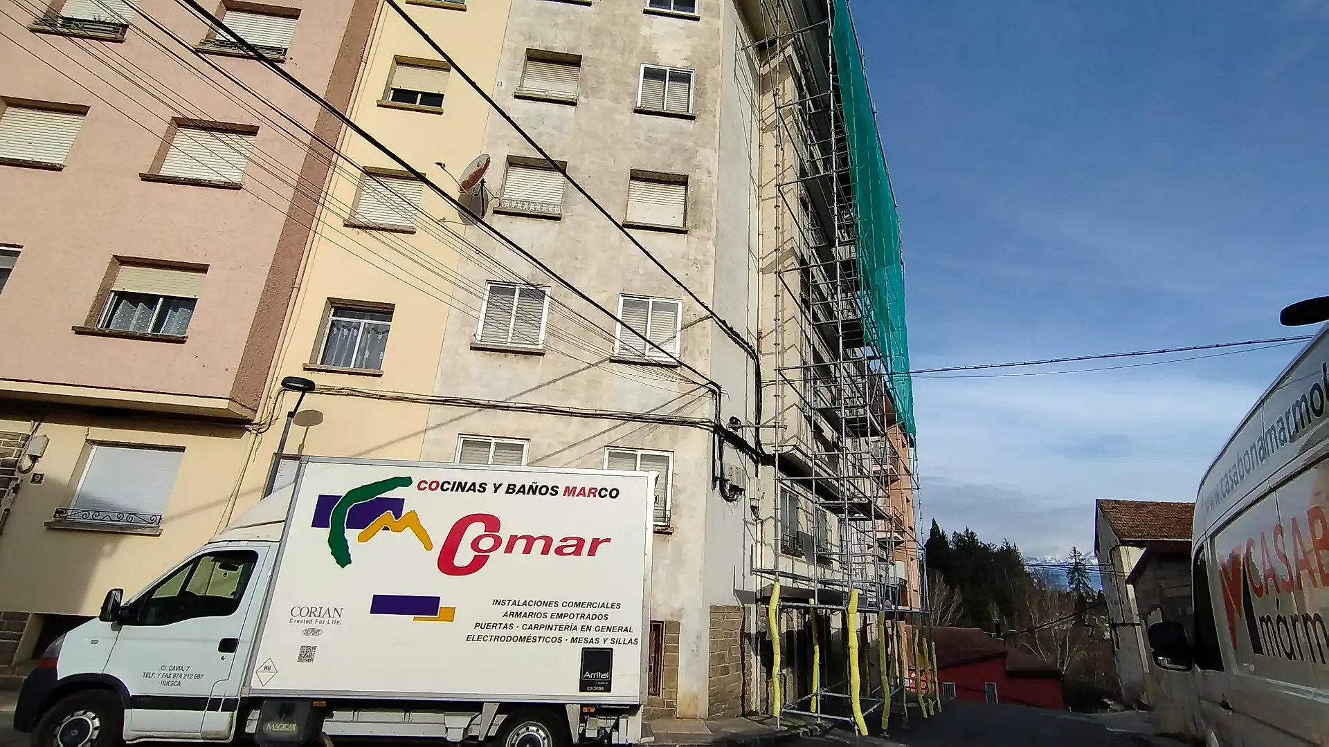 Vista exterior de Piso en venta en Sabiñánigo