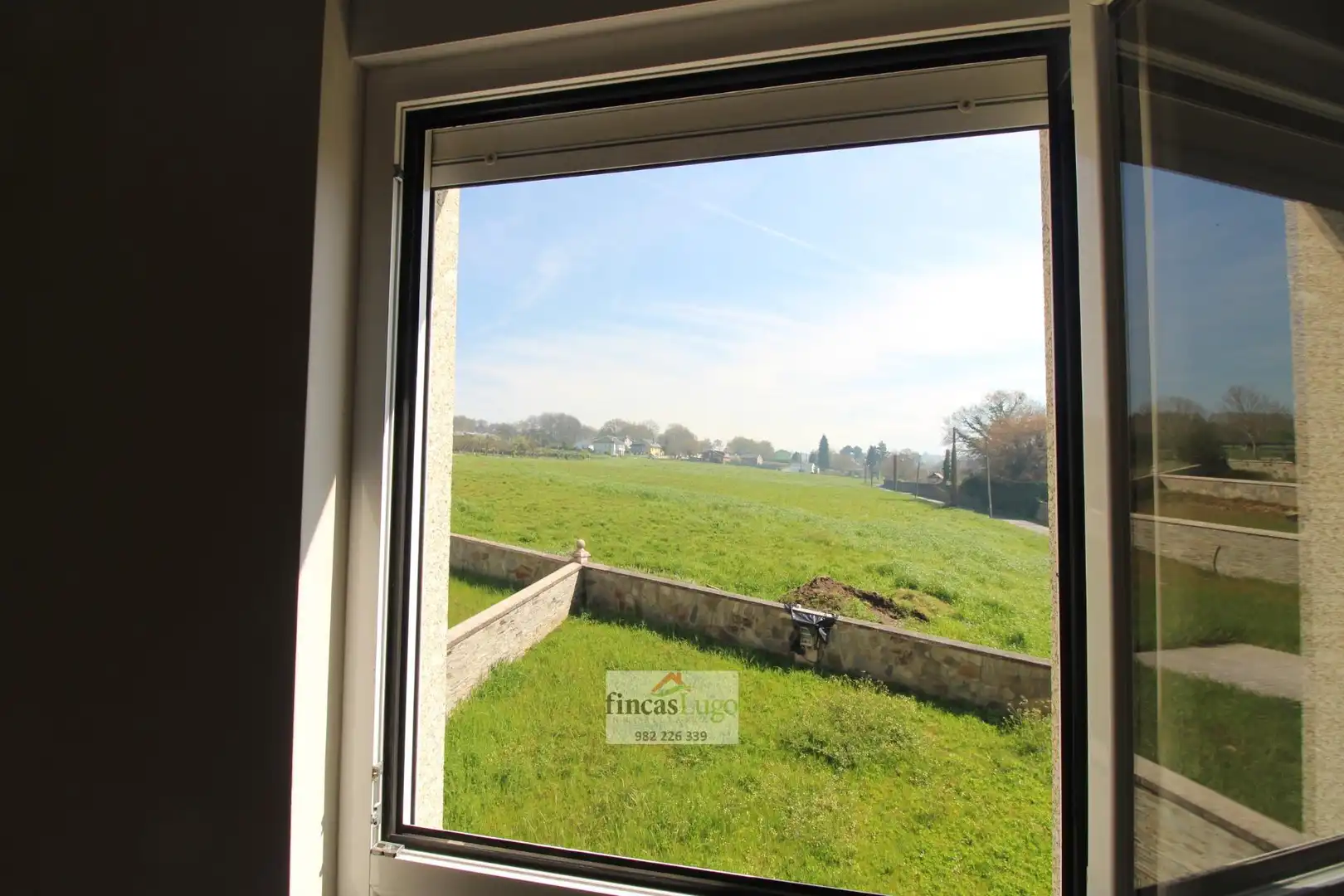 Vista exterior de Casa o chalet en venta en Lugo con Calefacción, Jardín privado y Terraza