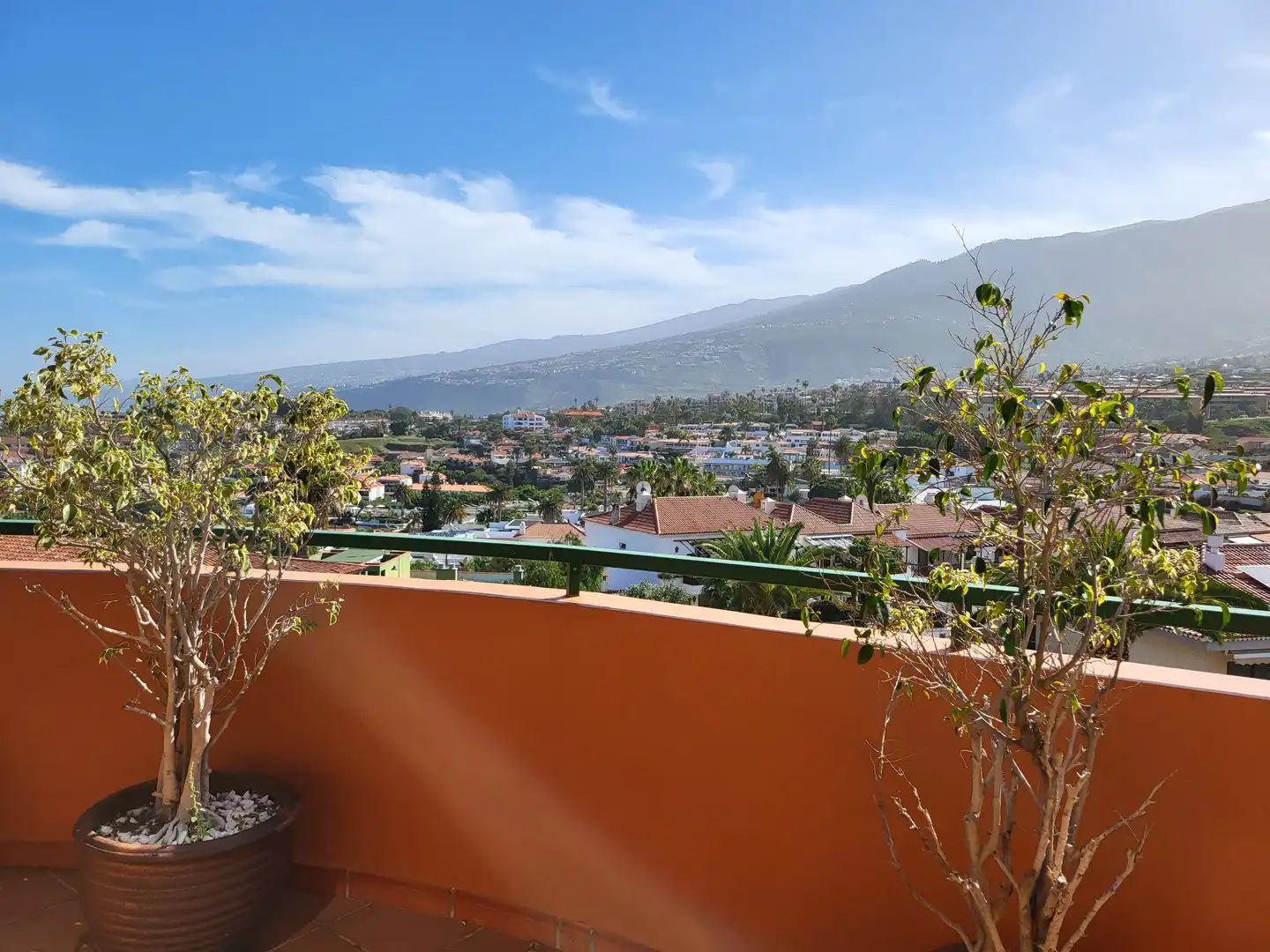 Vista exterior de Ático de alquiler en Puerto de la Cruz con Aire acondicionado, Terraza y Trastero