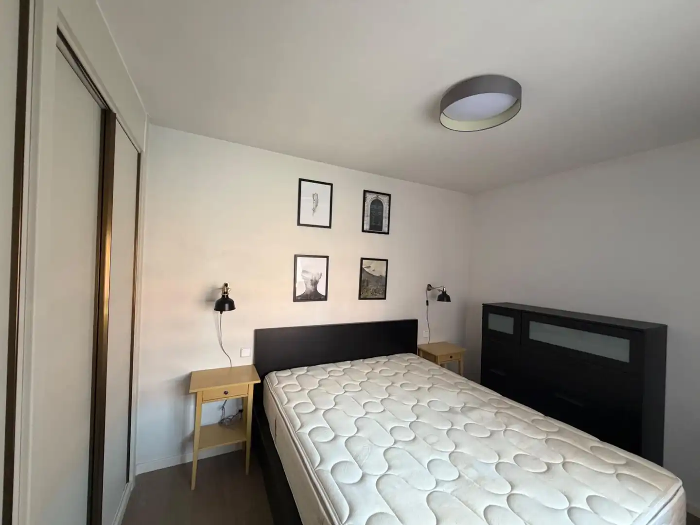 Habitación de Piso de alquiler en Alcobendas con Aire acondicionado, Calefacción y Piscina comunitaria