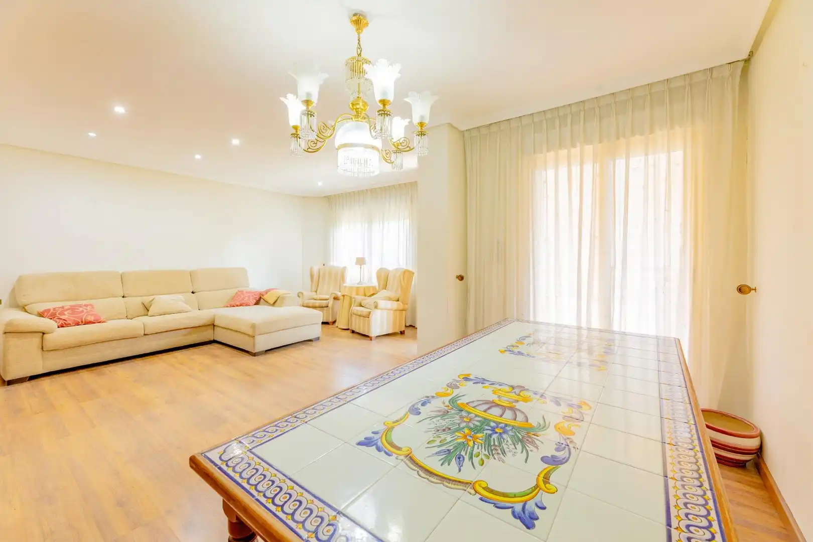 Wohnzimmer von Wohnung zum Verkauf in Alzira mit Klimaanlage, Terrasse und Möbliert