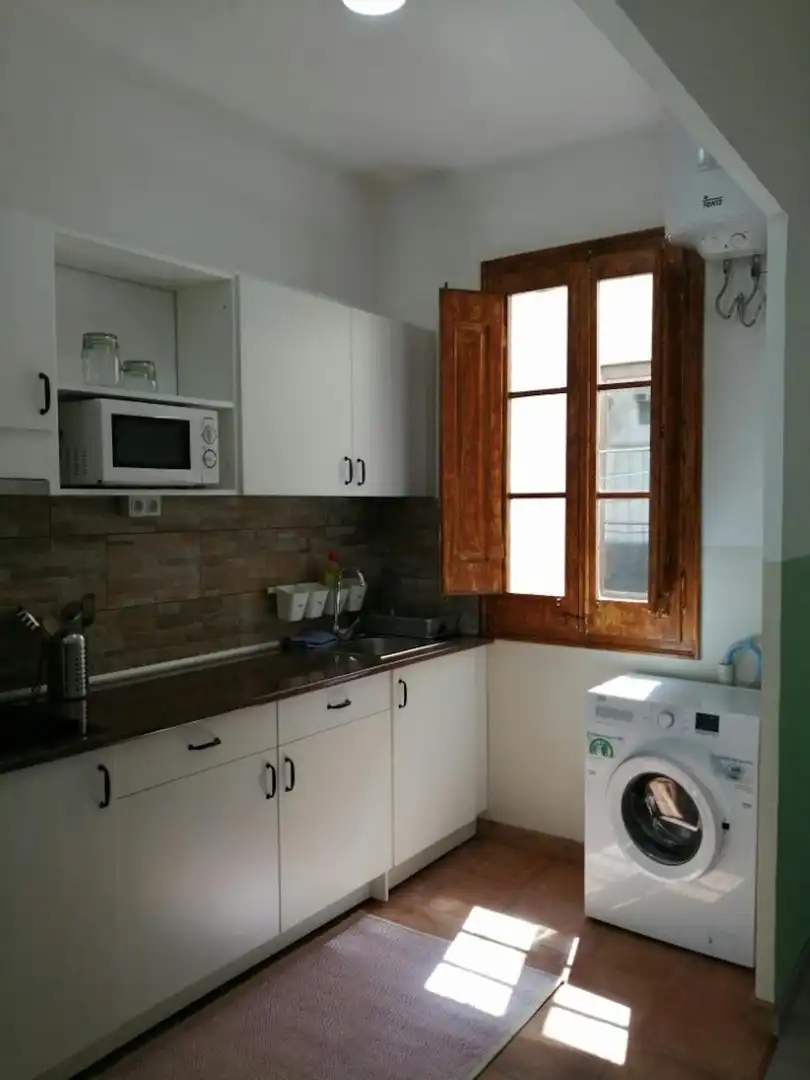 Küche von Wohnung zur untervermieten in Barcelona mit Waschmaschine