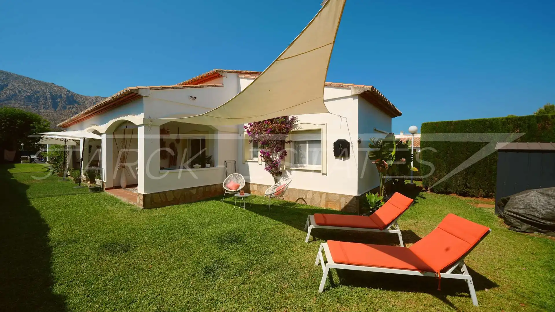 Jardí de Casa o xalet en venda en Beniarbeig amb Aire condicionat i Piscina