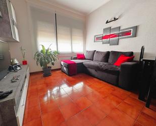 Sala d'estar de Pis en venda en L'Hospitalet de Llobregat amb Balcó