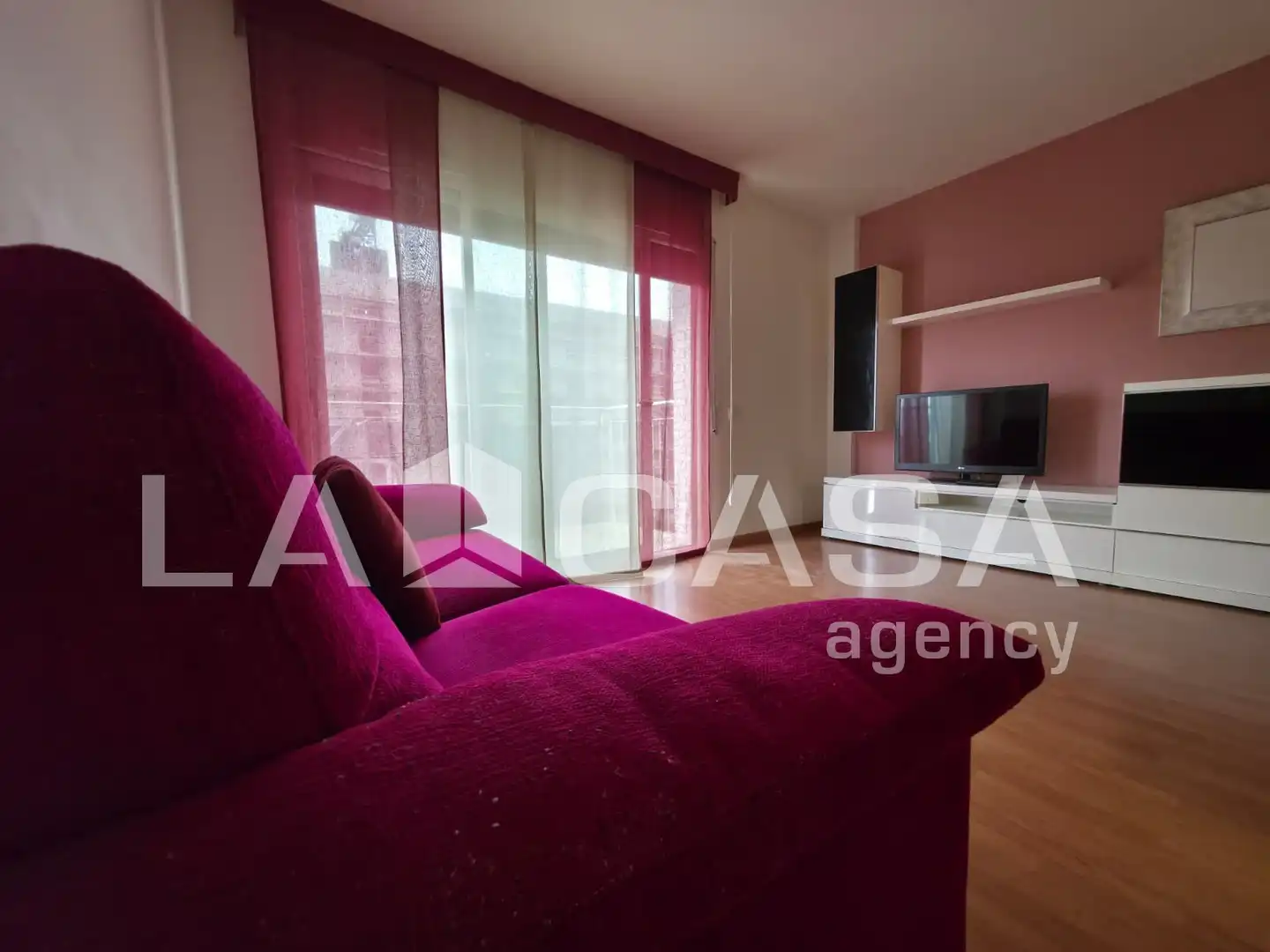 Sala de estar de Piso en venta en Sabadell con Jardín privado, Parquet y Piscina