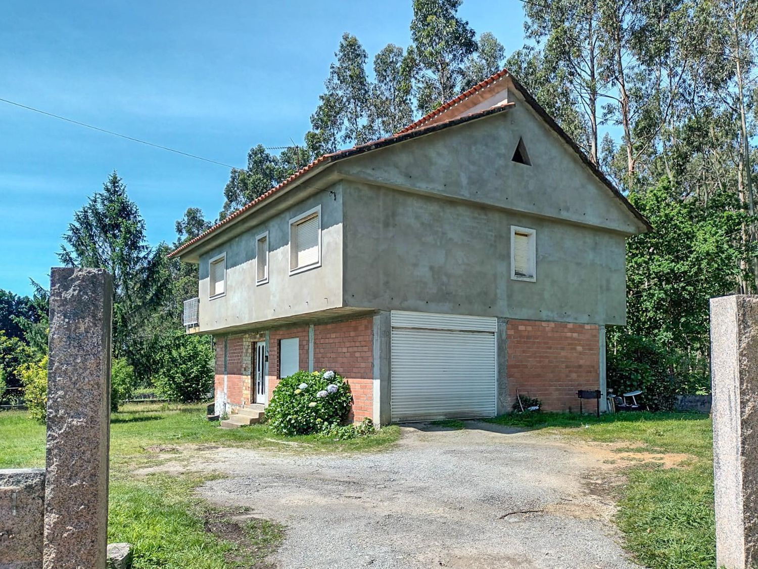 Vista exterior de Casa o xalet en venda en Sanxenxo amb Jardí privat i Traster