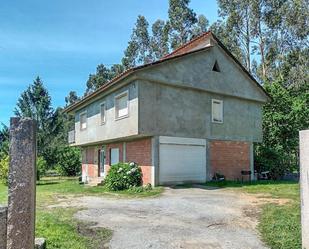 Exterior view of House or chalet for sale in Sanxenxo  with Private garden and Storage room