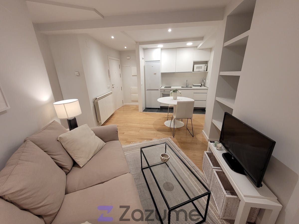 Sala d'estar de Pis de lloguer en Segovia Capital amb Calefacció, Parquet i Moblat