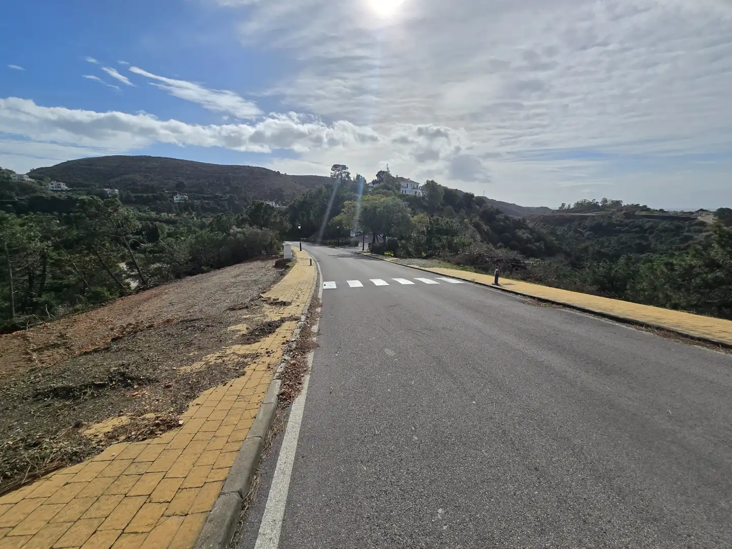 Vista exterior de Casa o chalet en venta en Benahavís con Aire acondicionado, Calefacción y Jardín privado