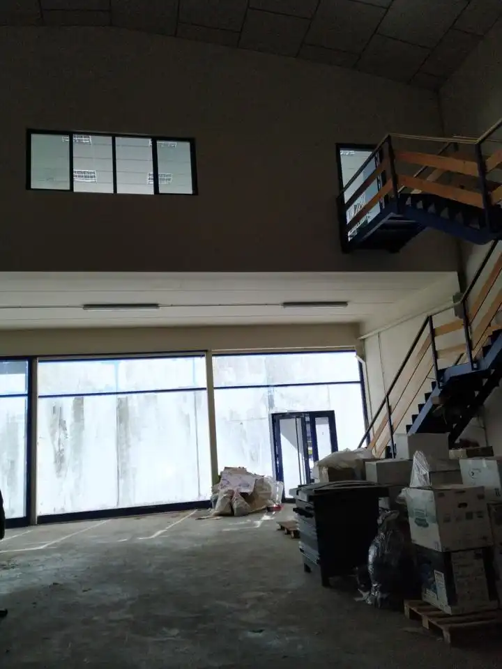 Industrial building to rent in Martín Palomino