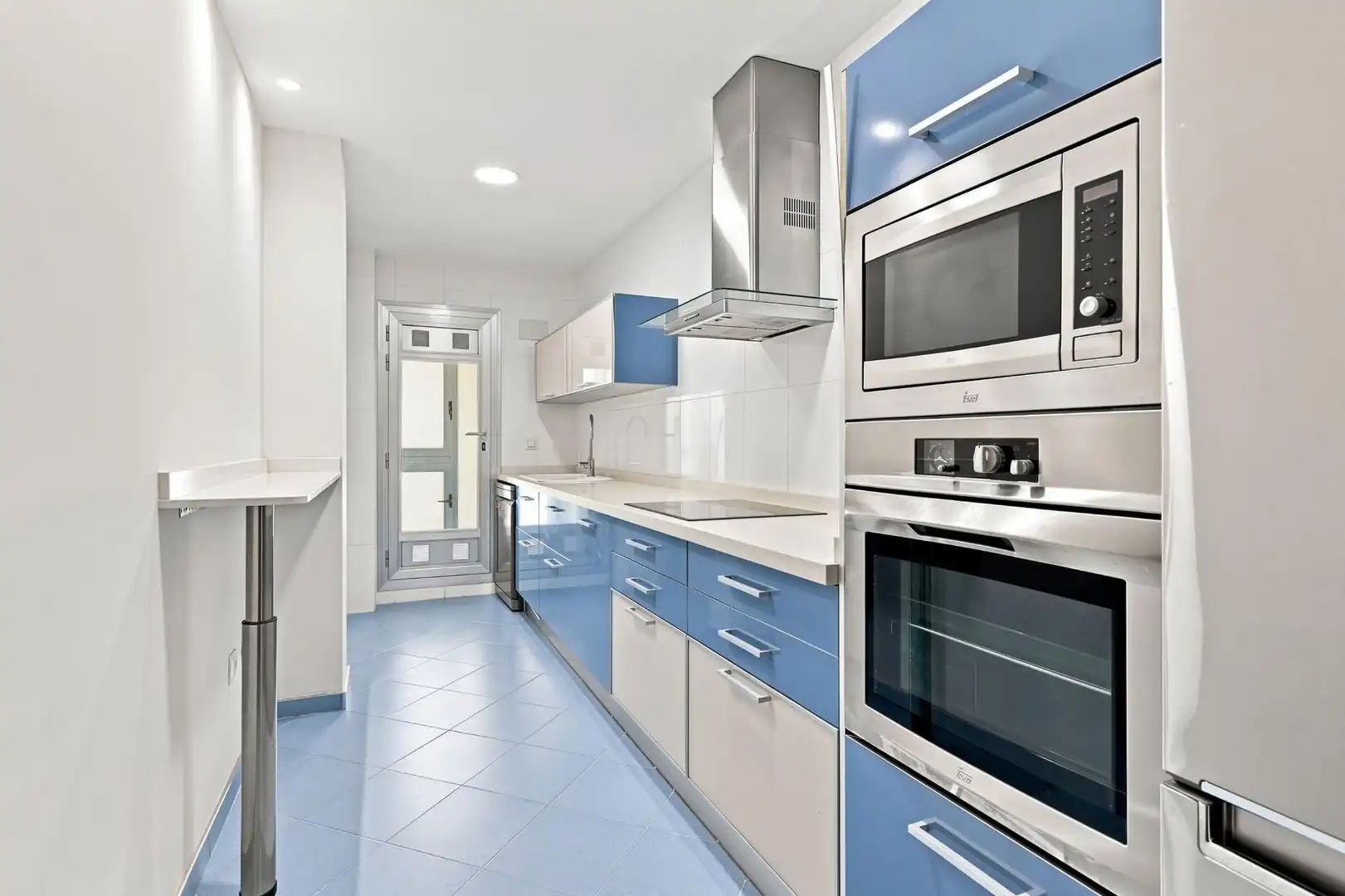Cocina de Piso en venta en Silla con Aire acondicionado, Parquet y Amueblado