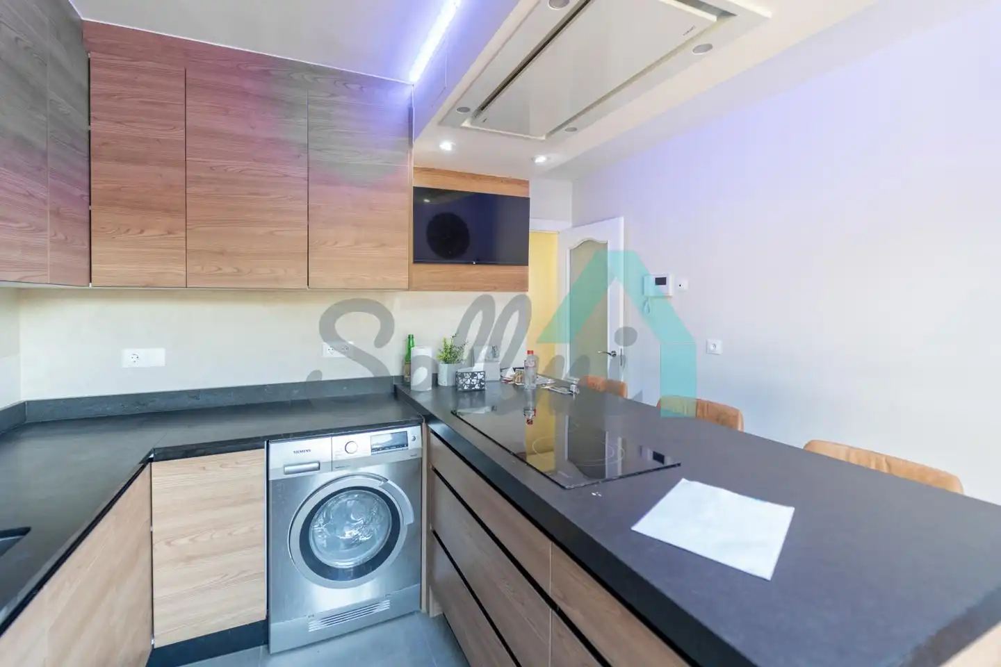 Cocina de Ático en venta en Oviedo  con Calefacción, Parquet y Terraza