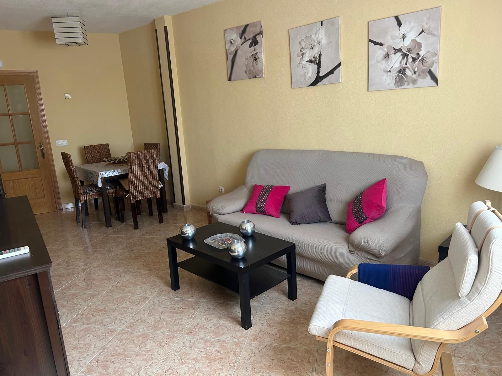 Sala d'estar de Pis en venda en Ciempozuelos amb Aire condicionat, Calefacció i Moblat
