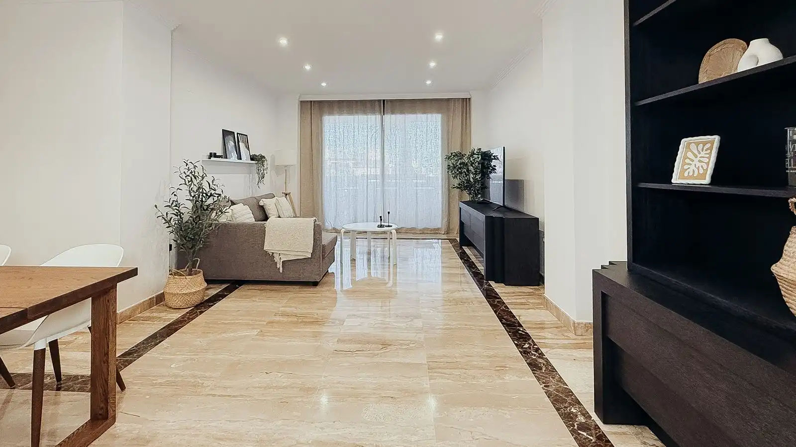 Piso con piscina en venta en Estepona Pueblo, imagen 5