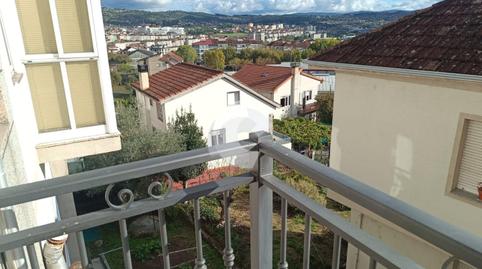 Foto 3 de Casa adosada en venda a A Carballeira, Ourense