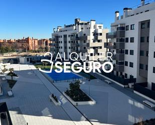 Exterior view of Flat to rent in Alcalá de Henares  with Air Conditioner, Heating and Terrace