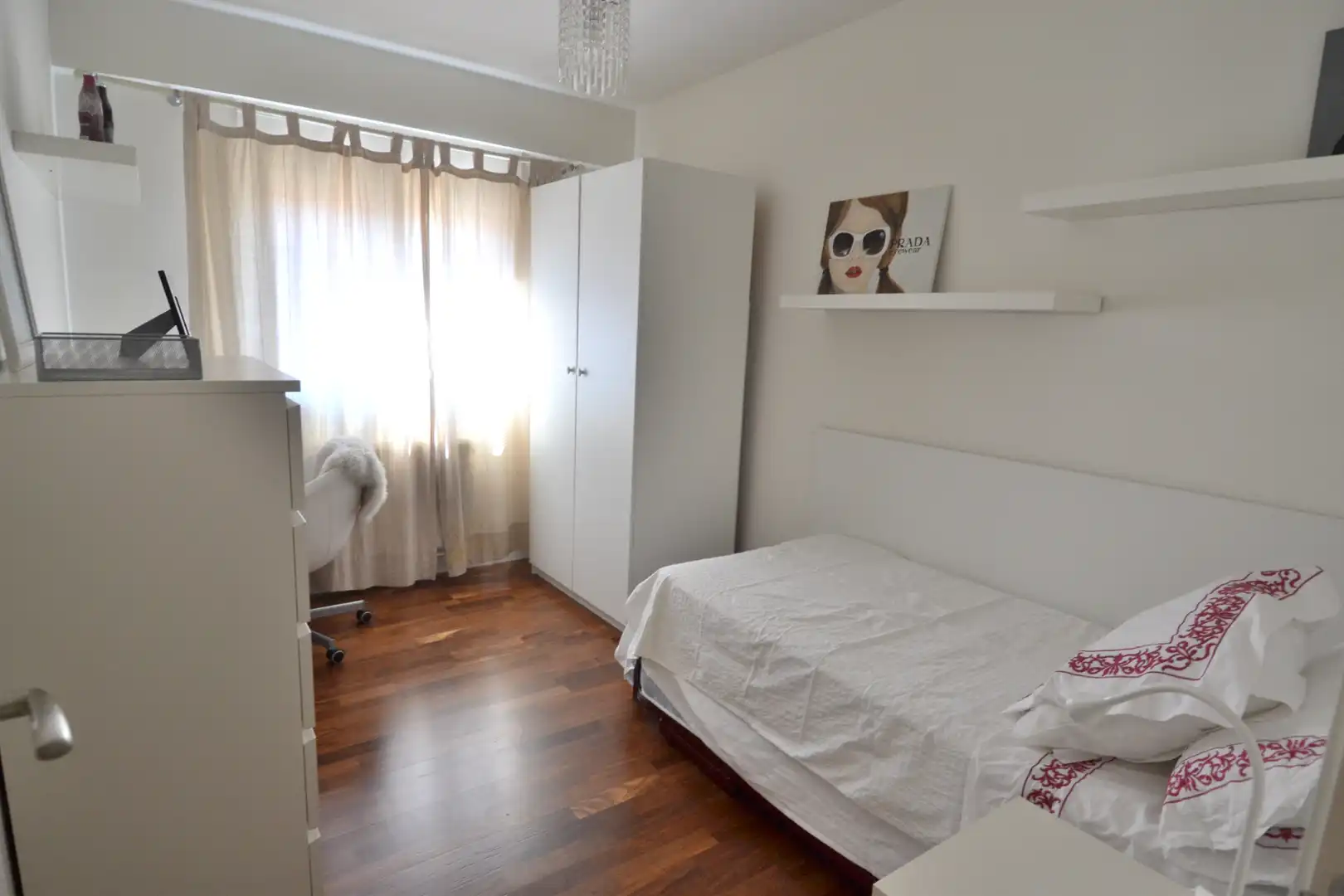 Habitación de Piso de alquiler en Madrid con Calefacción y Amueblado