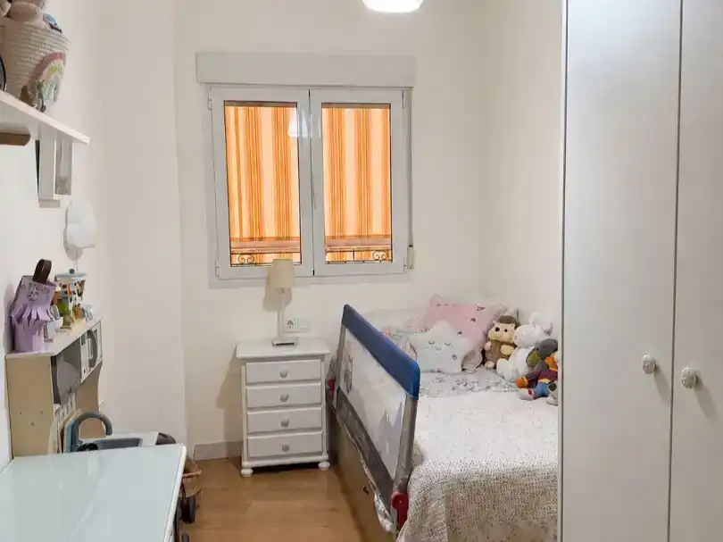 Dormitori de Pis en venda en Almoradí amb Aire condicionat, Terrassa i Balcó