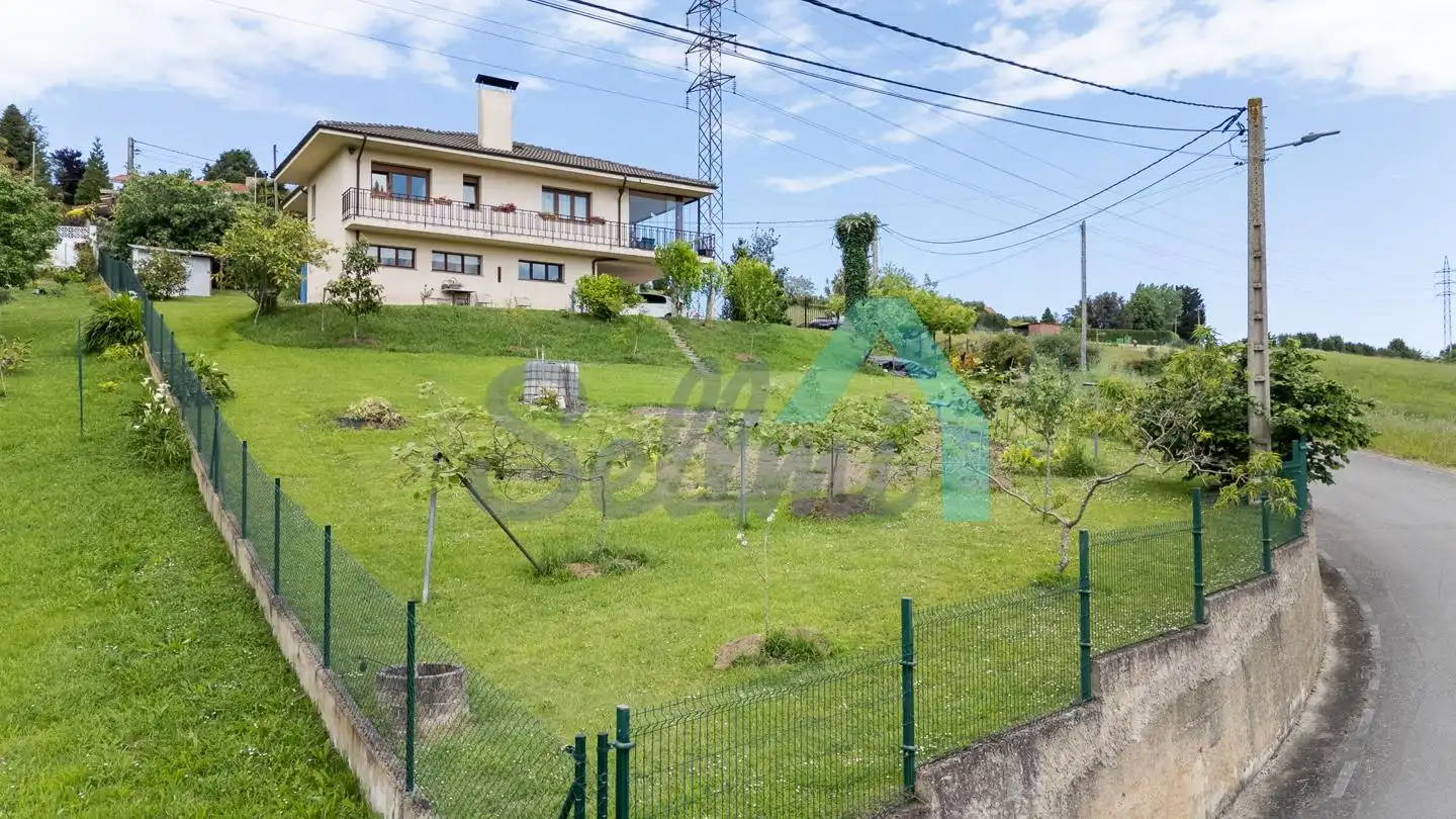 Casa o chalet en venta en Gijón  con Calefacción, Jardín privado y Terraza