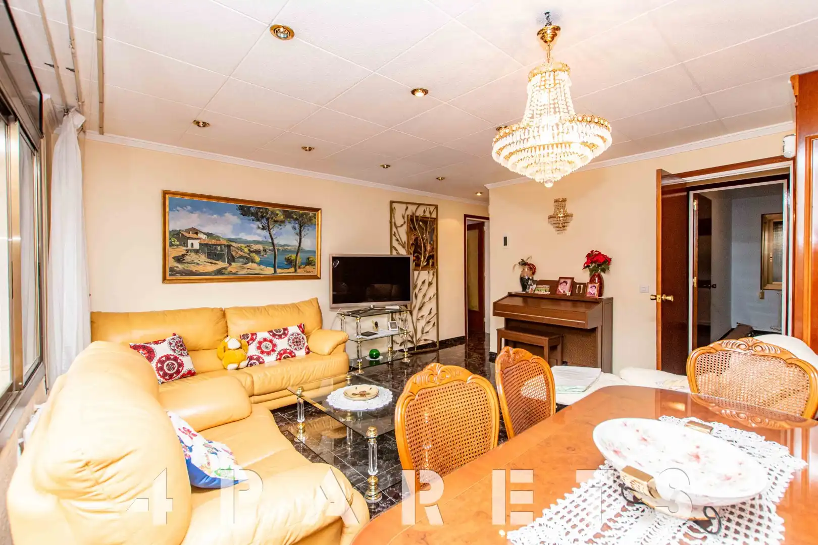 Sala de estar de Piso en venta en Premià de Mar con Calefacción, Horno y Balcón