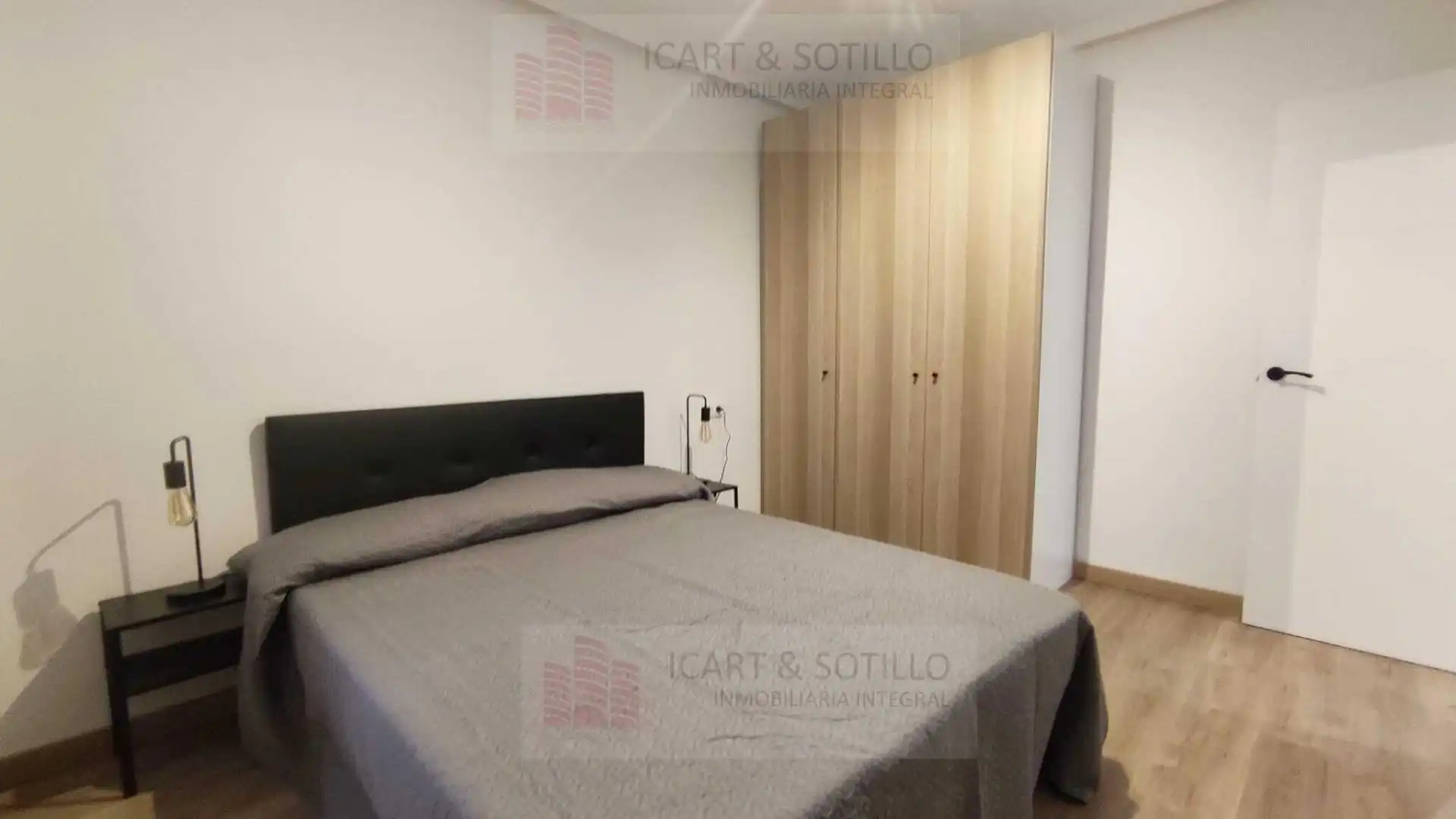 Piso con terraza en alquiler en Casco Urbano, imagen 23