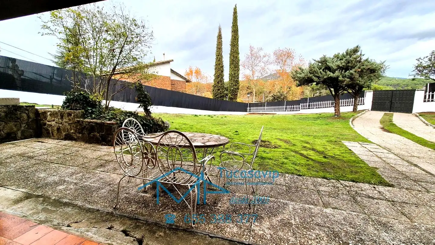 Jardí de Casa o xalet en venda en Pelayos de la Presa amb Calefacció, Jardí privat i Piscina comunitària