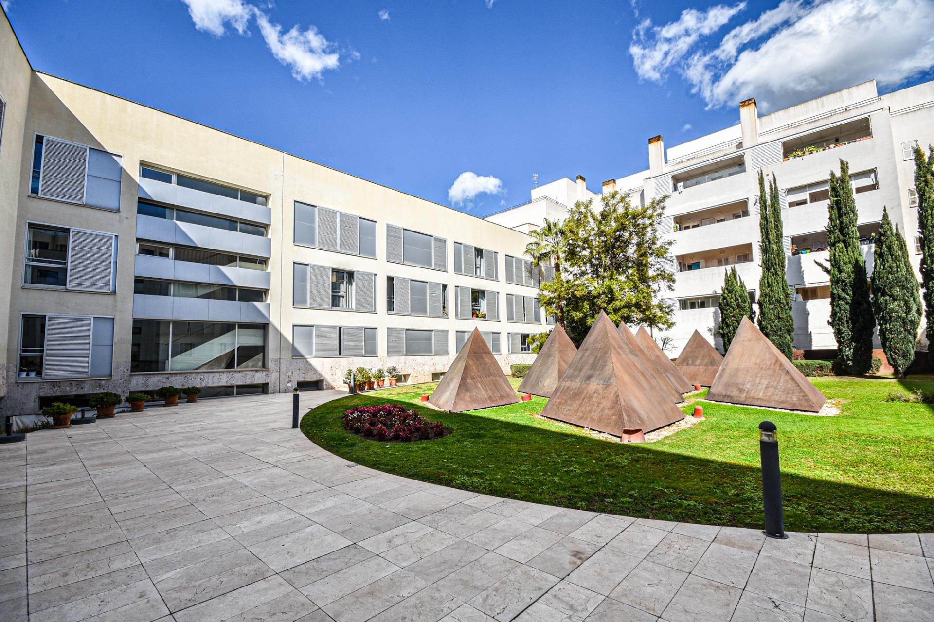 Vista exterior de Apartament en venda en  Palma de Mallorca amb Aire condicionat, Calefacció i Jardí privat
