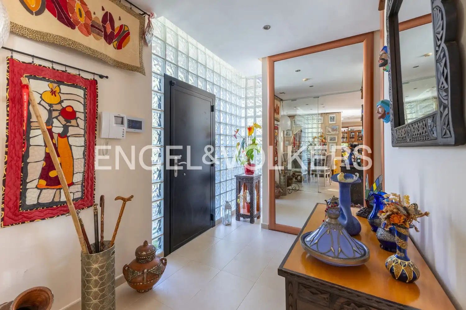 Houses for sale in Gilet  with Air Conditioner, Heating and Private garden