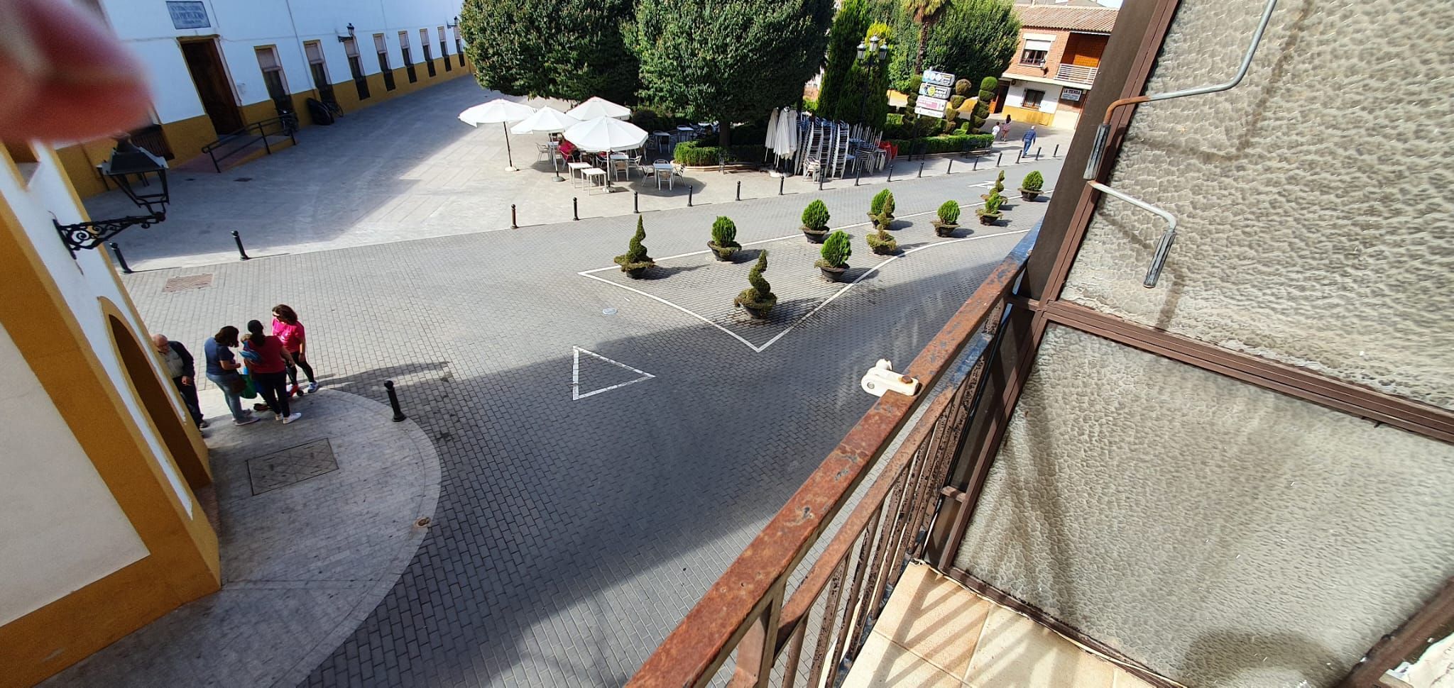 Außenansicht von Wohnung zum verkauf in Membrilla mit Heizung, Terrasse und Möbliert