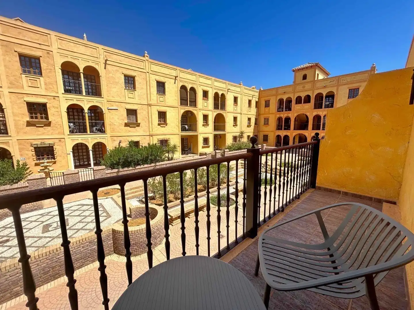 Casa adosada en venda a Desert Springs Sector 2, 1, Desert Spring Golf