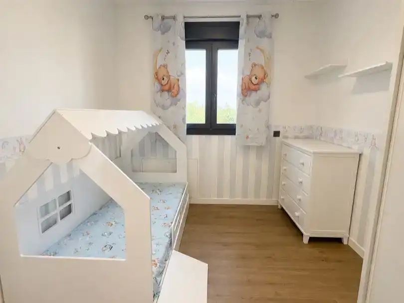 Dormitori de Casa o xalet en venda en Cambrils amb Aire condicionat, Piscina i Balcó
