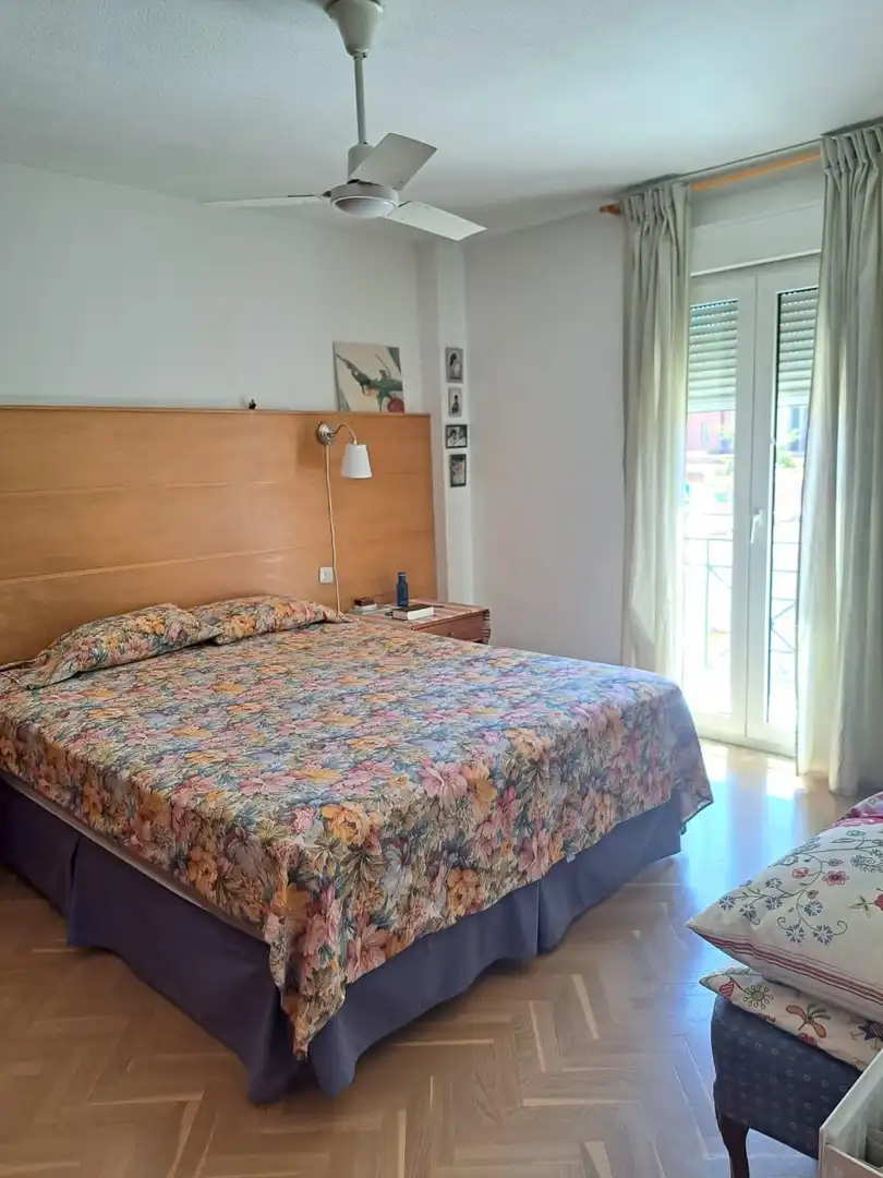 Dormitori de Casa adosada en venda en Tres Cantos amb Calefacció, Terrassa i Traster