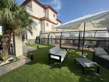 Villa con piscina in vendita a La Marina